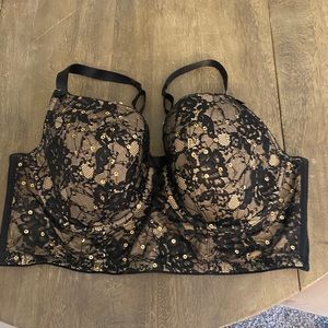 Cacique underwire lace bra
